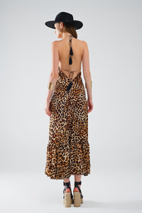 vestido boho maxi com estampado de leopardo e costas abertas