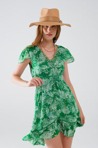 vestido curto verde com estampado de flores boho e costas abertas