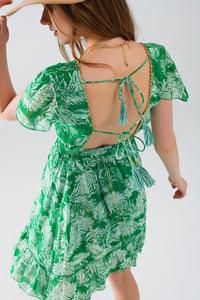 Q2 vestido curto verde com estampado de flores boho e costas abertas