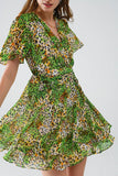 Vestido curto verde multicolorido com top cruzado com estampado animal